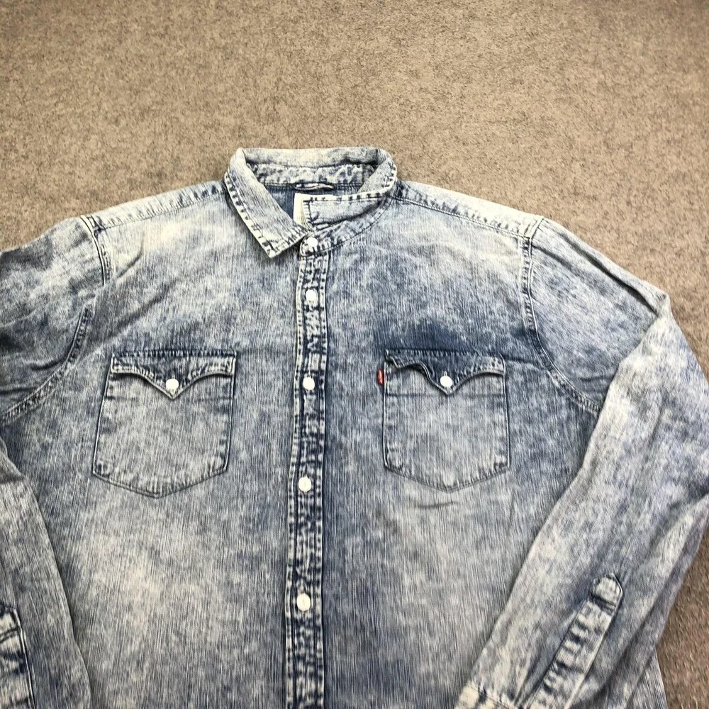 Levis levis shirt